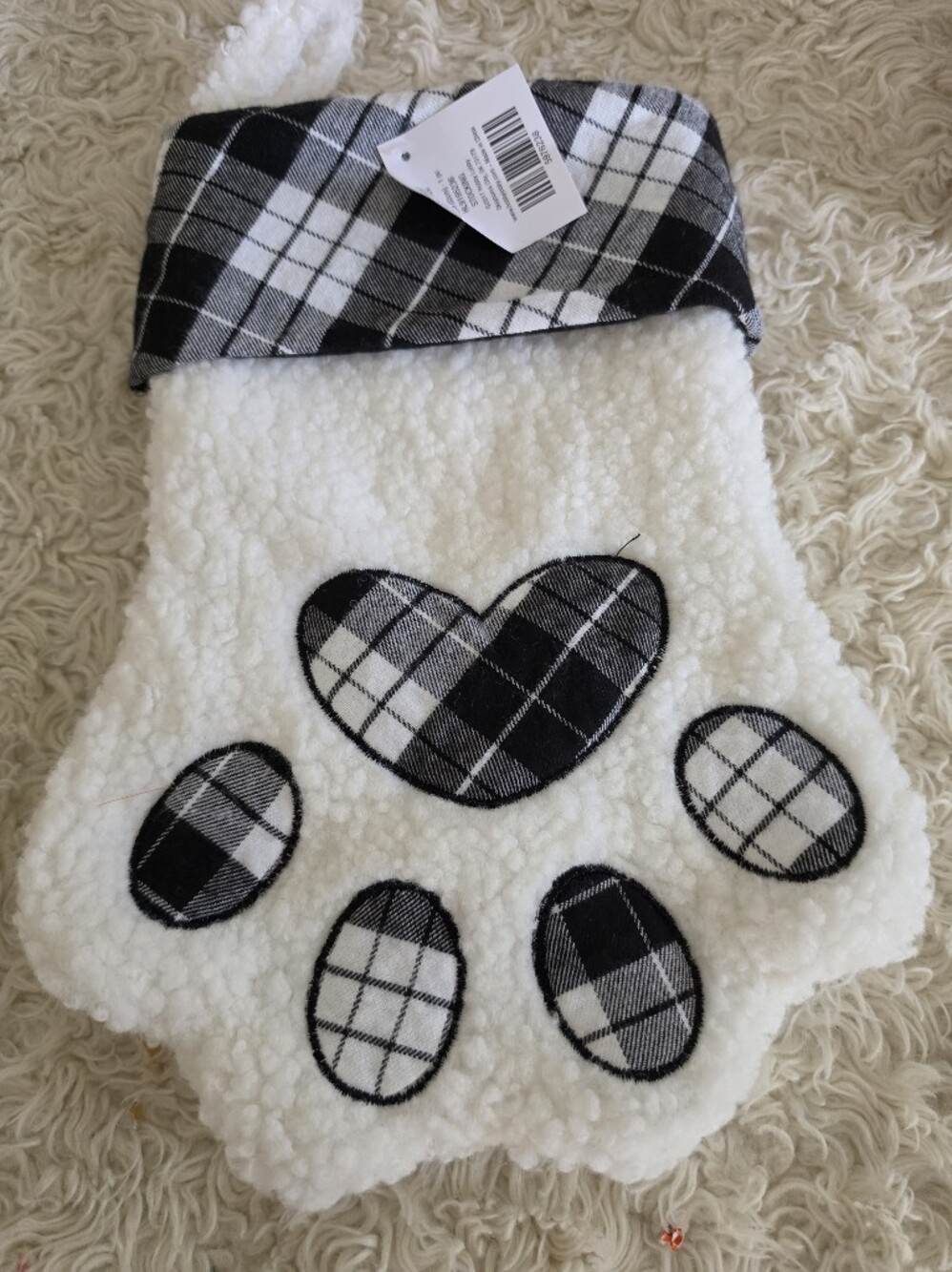 Holiday Paw-Shaped Sherpa Bib in Black & White Plaid